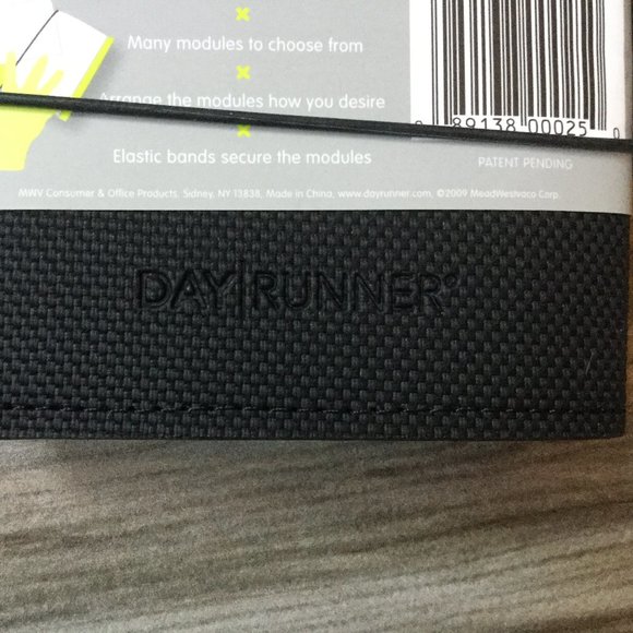 Day Runner LifeTracker X17 Notebook Modular Binding System Discontinued - Picture 8 of 10